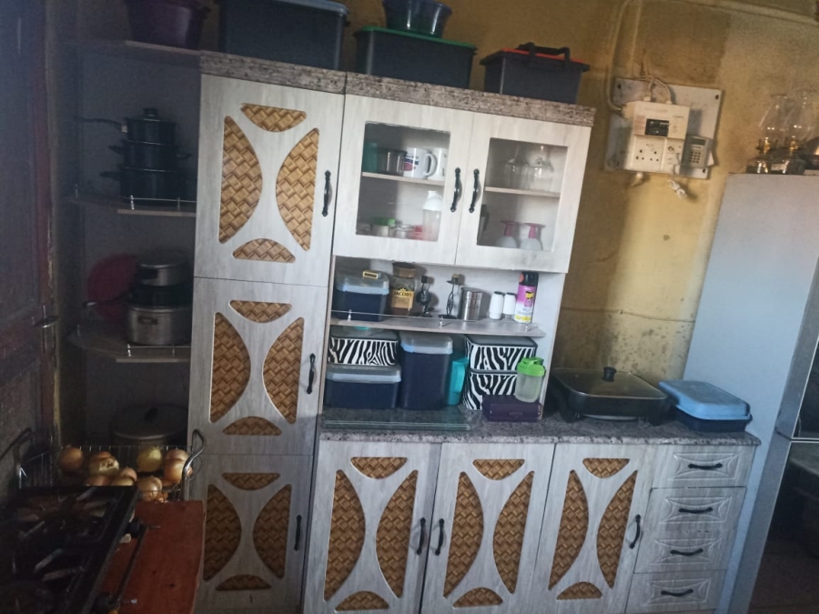 2 Bedroom Property for Sale in Kwanonqaba Western Cape